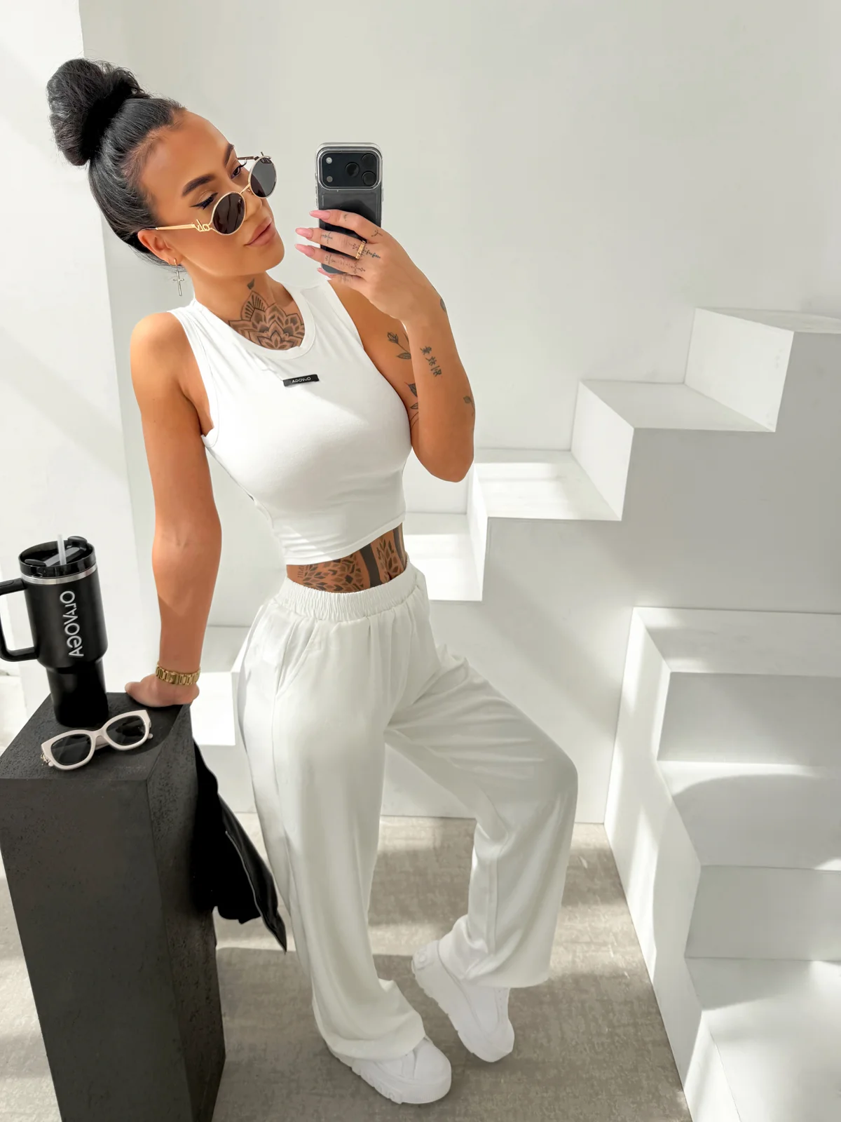 OLAVOGA LUXE LOUNGE 2026 · Black — zdjęcie 1