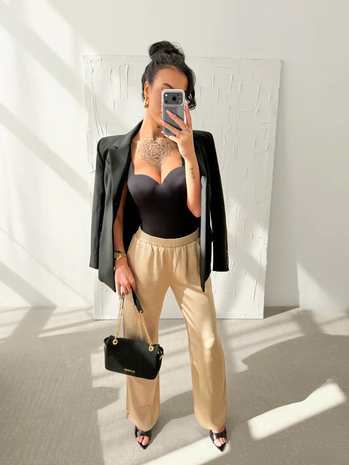 OLAVOGA LUXE LOUNGE 2026 · Black — zdjęcie 3